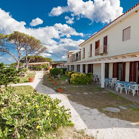 Stella Marina Lägenhetshotell Budoni