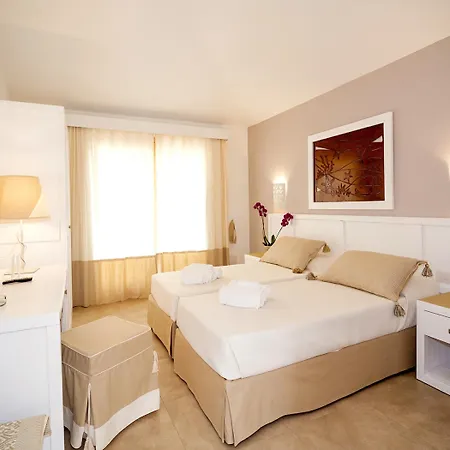 Stella Marina Aparthotel 3*