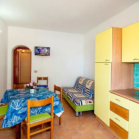 아파트호텔 Stella Marina 부도니