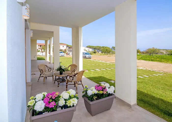 Stella Marina Aparthotel 3*