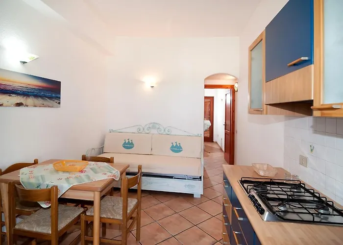 Stella Marina Aparthotel 3*